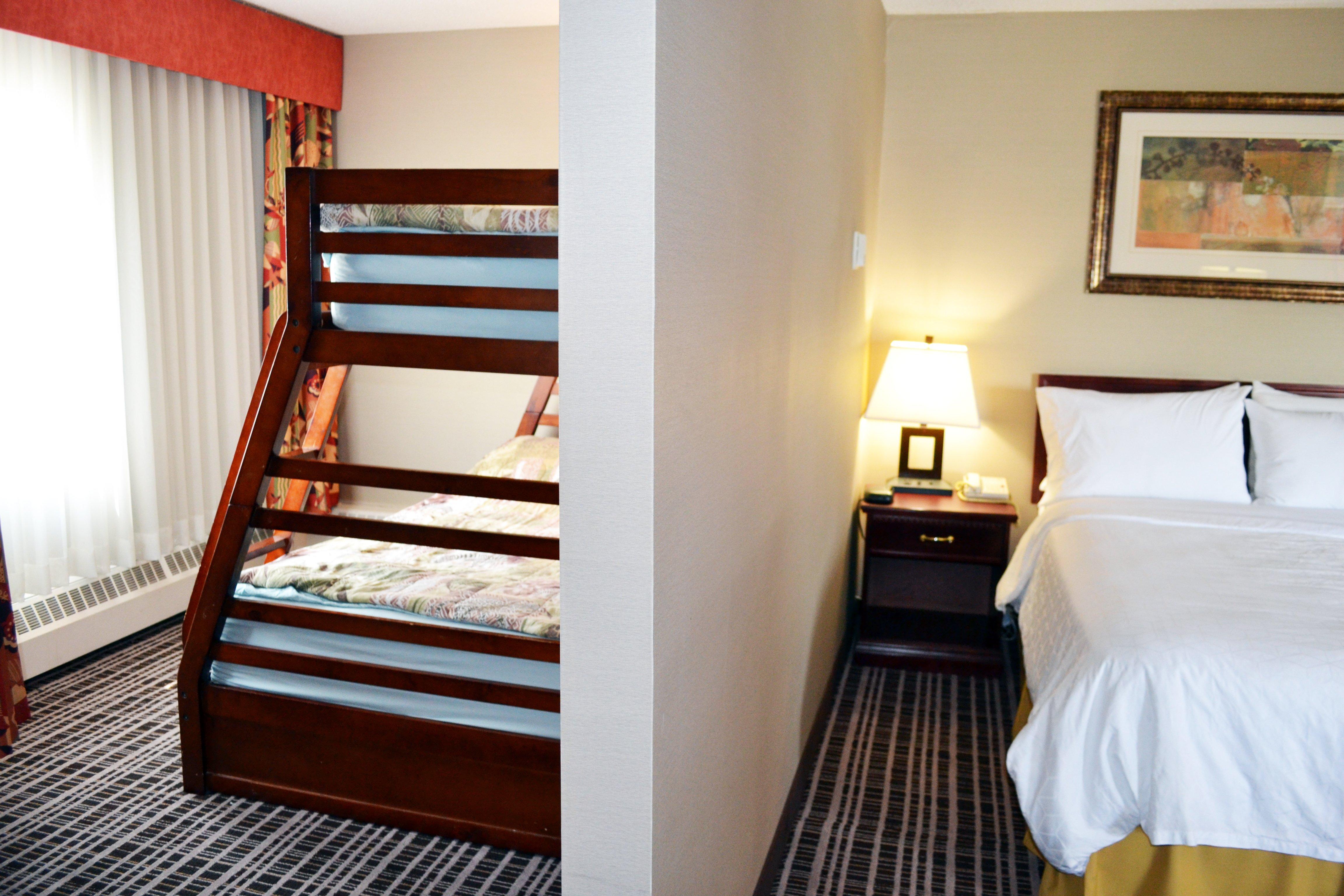 Holiday Inn Express Red Deer By Ihg Exterior foto